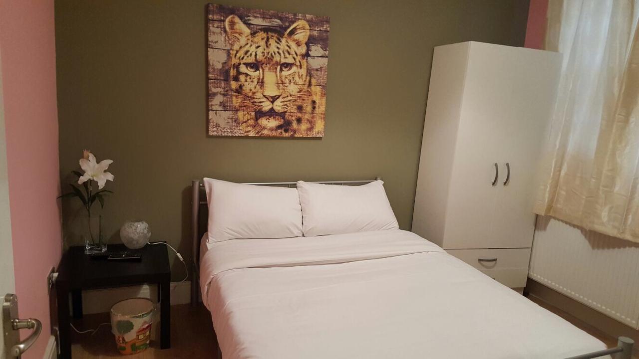 Byron Inn Лондон Екстериор снимка